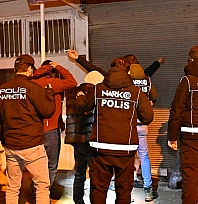 Narkotik ekiplerinden şok uygulama