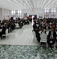 Öğrenciler, meslek sektörleri temsilcileri ile buluştu