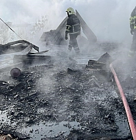 Okulda yakılan soba çatıya sıçradı, öğrenciler tahliye edildi