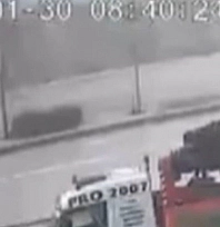 Ölümden saniyelerle kurtuldu