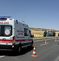 Otomobil ile hafif ticari araç çarpıştı: 7 yaralı