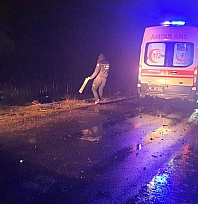 Otomobil ile kamyon çarpıştı: 1'i ağır, 3 yaralı