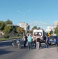 Otomobil ile motosiklet çarpıştı: 1 yaralı