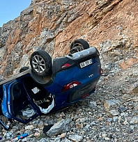 Otomobil şarampole yuvarlandı: 1'i çocuk 5 kişi yaralandı