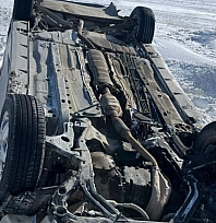 Otomobil takla atıp ters döndü: 4 yaralı