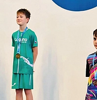 Paletli yüzme yarışlarında dünya 3.'sü oldu