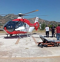 Parmaklarından yaralanan kadın, ambulans helikopterle Malatya'ya sevk edildi