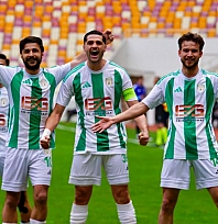 Play-off finalinin mimarlarındandı: Yeşilyurtspor'da kaptan dümeni terk etti!