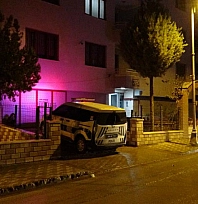 Polis Balkondan Girdi, Yaşlı Adamın Cesediyle Karşılaştı