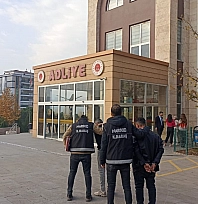 Polisten Eş Zamanlı Operasyon: 5 Şüpheli Adliyeye Sevk Edildi
