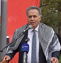 Rektör Akpolat'tan çağrı! 'Nutuklar atmak kolay, bilim üretin!'