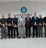 Rektör Akpolat, araştırma performansına katkı sunan 9 akademisyeni tebrik etti