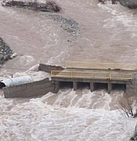 Sağanak yağış hayatı olumsuz etkiledi