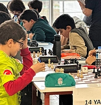 Satrançta Strateji Yarışı