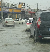 Sis ve yağmur etkili oldu