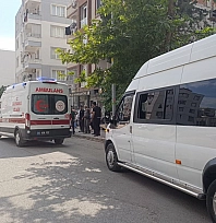 Hafif ticari araç ile motosiklet çarpıştı: 1 yaralı