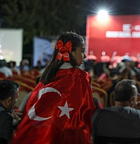Somuncu Baba Külliyesi'nde sela sesleri yükseldi