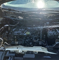 SUV araç yangında kullanılamaz hale geldi