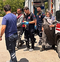 Takla atan otomobildeki 4 kişi yaralandı
