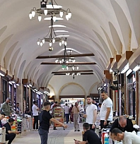 Tarihi Çarşı yaz sıcağında doğal klima gibi
