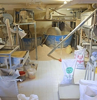 Taş değirmenler tarihe direniyor