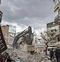 TBMM onayladı: Deprem suçlularına kapı kapandı