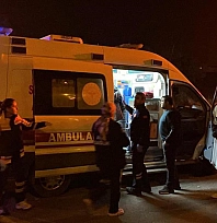 Ticari taksi ile otomobil çarpıştı: 6 yaralı