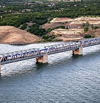 Türkiye'nin en uzunu Malatya ve Elazığ arasında: 40 yıldır bir vidası bile gevşemedi!