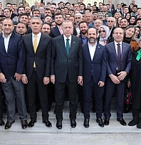 Türkiye, sizin alkışladığınız Batı'dan icazet alarak değil