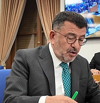 'Üç Çocuk' önerisine yoksulluk cevabı: Çocuklar beslenemiyor, 2'inci ayakkabısı yok!