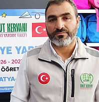 Umut Kervanı'ndan 100 öğrenciye kırtasiye desteği
