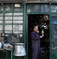 Usta Sayısı Azalsa da Bakırcılar Çarşısı Yaşamaya Devam Ediyor