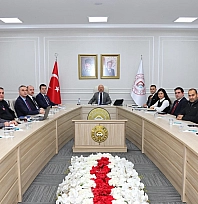 Vali yardımcılarıyla değerlendirme toplantısı yapıldı