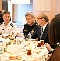 Vali Yavuz, şehit ve gazi aileleriyle buluştu
