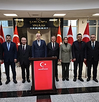 Vedat Işıkhan Vali Hasan Şıldak'ı ziyaret etti