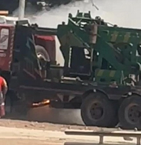 Park halindeki otomobil alev aldı