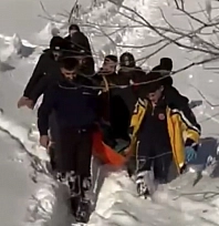 Yaşlı kadının yardımına ekipler yetişti