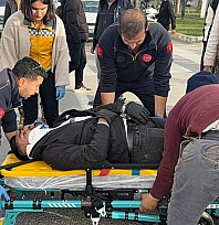 Yayaya çarpmamak için motosikleti devirdi: 1 yaralı