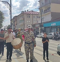 Yıllardır kurduğu askerlik hayali gerçek oldu