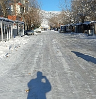 Yollar buz pistine döndü