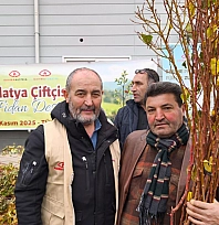 Zirai donun yaralarını Avusturya'dan gelen destek sardı: Malatya'da 12 ilçeye 12 bin fidan