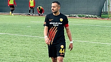 Malatya futbolunda bir devrin sonu! 44 numaralı efsane kramponlarını astı