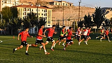 Yeşilyurtspor Diyarbakırspor hazırlıklarını sürdürüyor