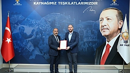 AK Parti Malatya'da Nöbet Değişimi: Yeni Başkan Zeki Bozkurt Oldu