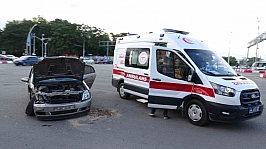 Malatya'da iki otomobil çarpıştı: 3 kişi yaralandı