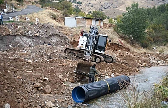50 yıllık sorunu İlhan Geçit çözdü: 2 köprü inşa edilecek