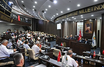 Malatya Büyükşehir Meclisinde yeni dönem! 4 belediye başkanı 8 üye partiden ayrıldı