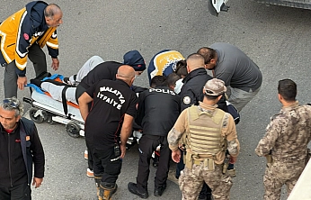 Malatya'da 16 yaşındaki genç alt geçide atladı!