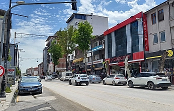 İki gün trafiğe kapatılan güzergah yeniden ulaşıma açıldı