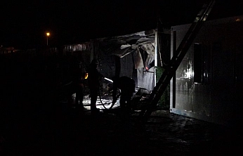 Malatya'da konteyner kentte yangın paniği: Aile son anda kurtuldu!